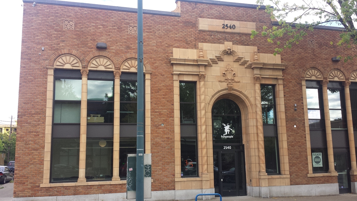 Photo Taken Aug. 27th 2016. George W. Bates Bank in Portland Oregon . At 2540 Martin Luther King N.E..  In Leonard Martins Order Book for Columbia Terra Cotta Company this is order #190  Glaze# 448.  1928.  According to: Portland Historic Resources Inventory, 1984 the Architect was \nP. T. Ainge and the builder was W. C. Arthur and Son.\n\n\n\n\nt.