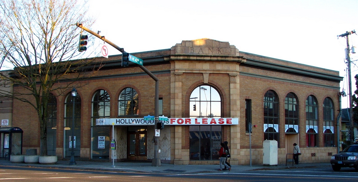 Photo Taken in 2009. Oregon State Bank in Portland Oregon . At 4200 N. E. Sandy Blv.  In Leonard Martins Order Book for Columbia Terra Cotta Company this is order #185  Glaze# 448 PY.  1926.  According to: Portland Historic Resources Inventory, 1984 the Architect was C.A. Houghtaling Inc.